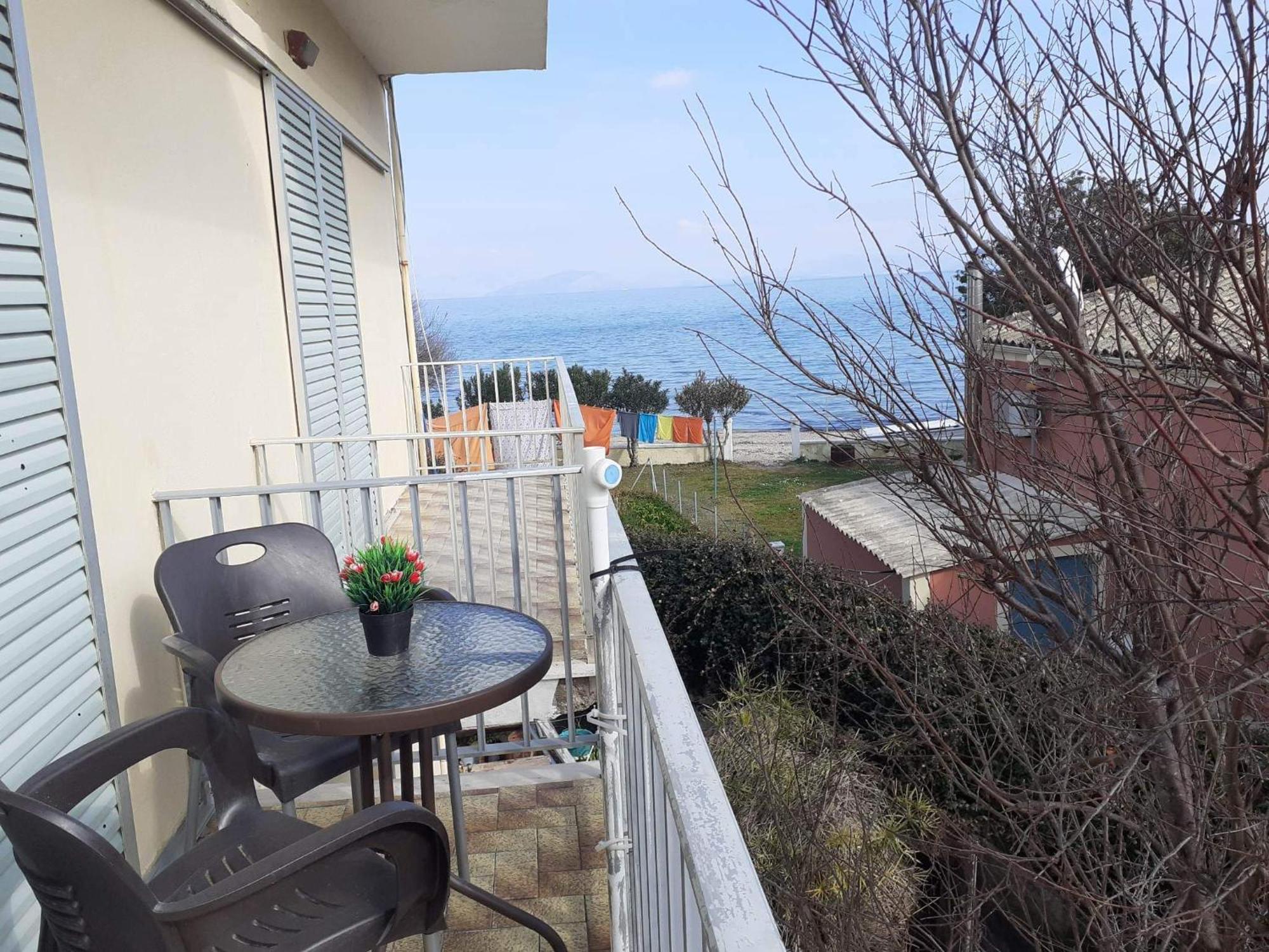 Dimitris Apartments Messongi Mesongí Zimmer foto